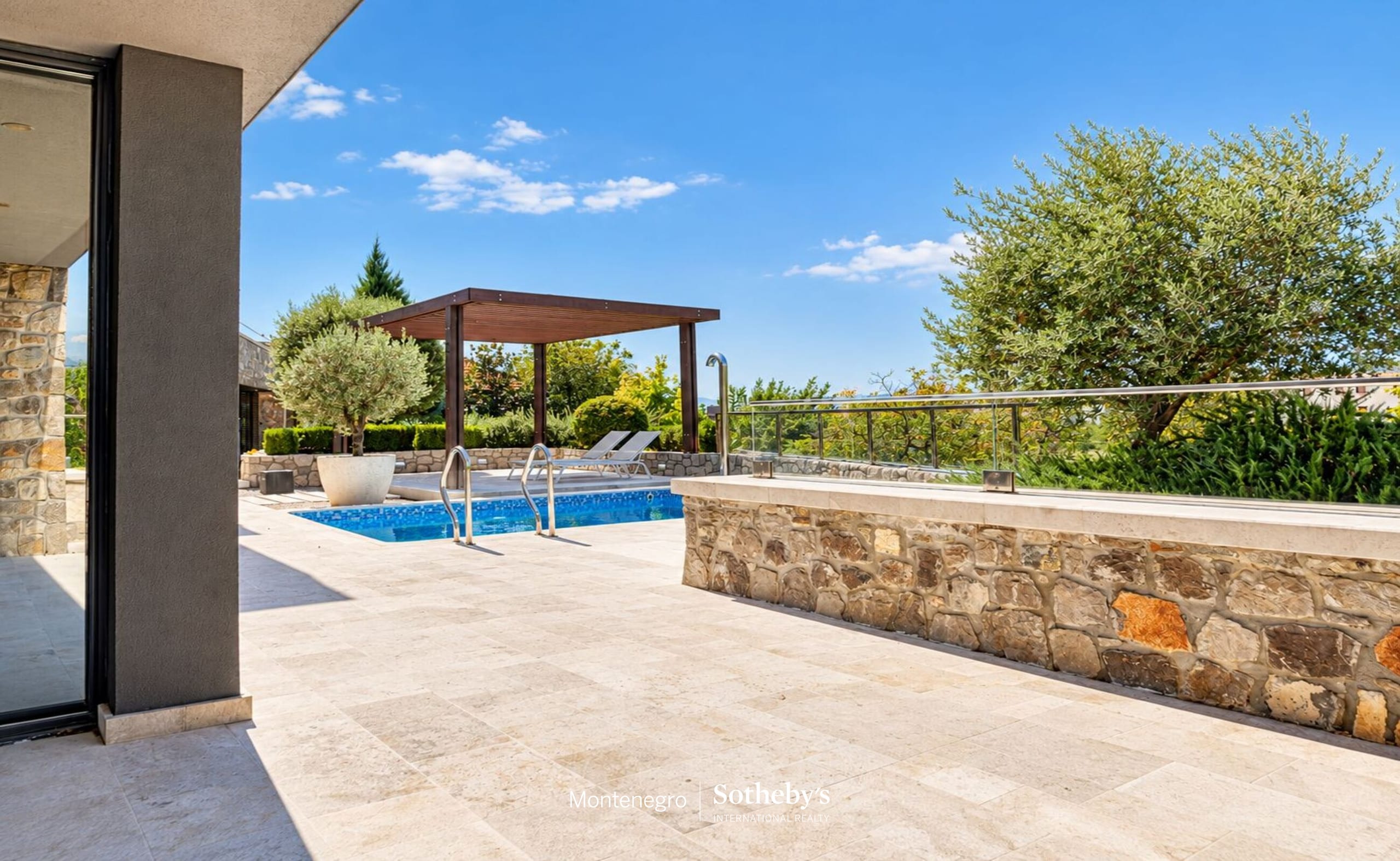 4 bedroom Villa 223 m² in Podgorica, Montenegro