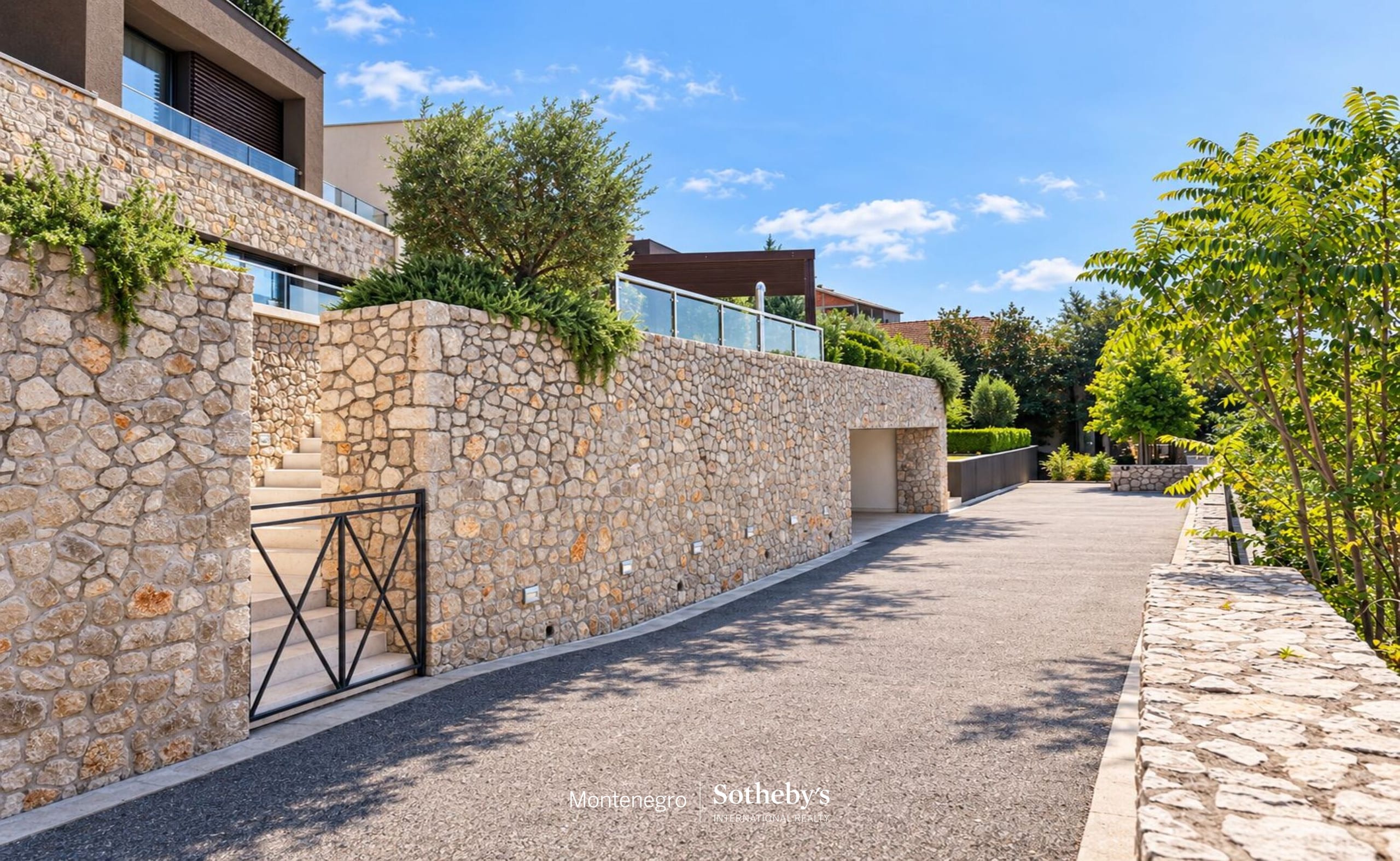 4 bedroom Villa 223 m² in Podgorica, Montenegro